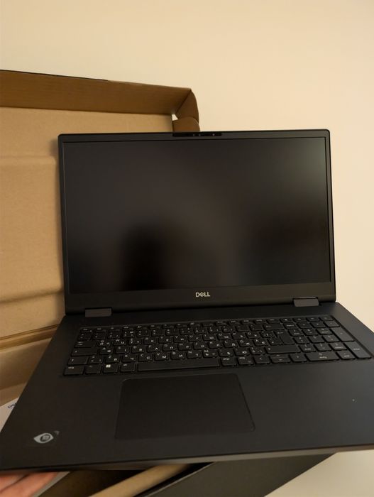 Dell Precision 7770 17.3" i9-12950HX / RTX A5500 16GB