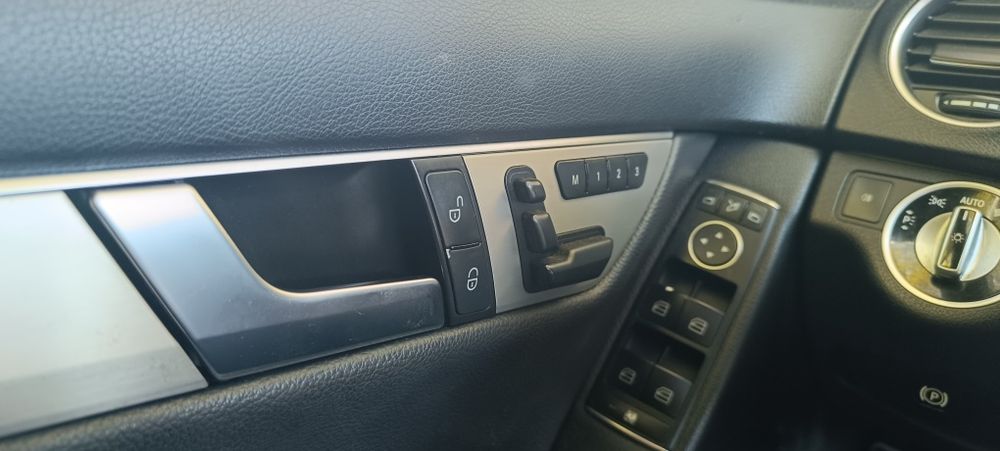 Mercedes C 200 cdi — photo 4