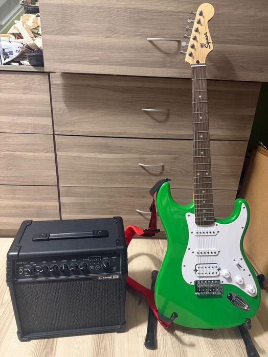 ZESTAW Gitara Elektryczna Squier stratocaster oraz wzmacniacz 20W