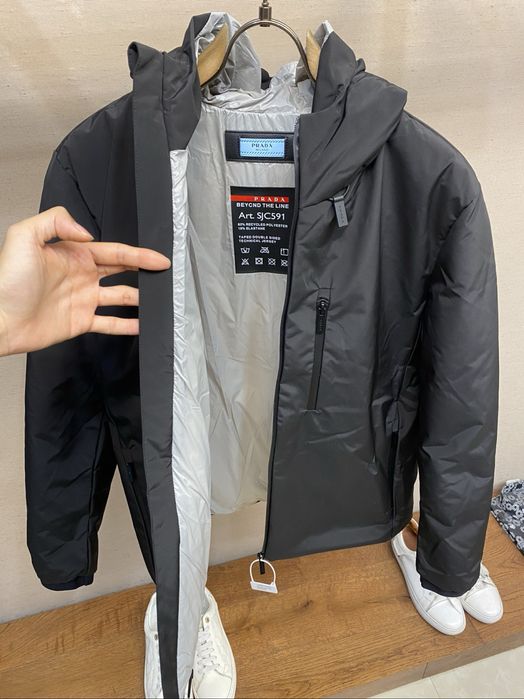 Prada куртка демісезон