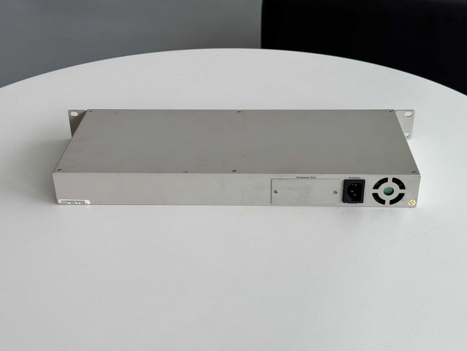 Switch Micronet (SP624K) - 24 portas