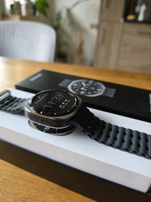 Samsung galaxy watch ultra LTE 64GB.