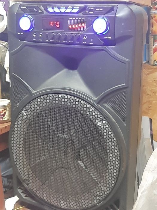 Продам колонку 300 ват