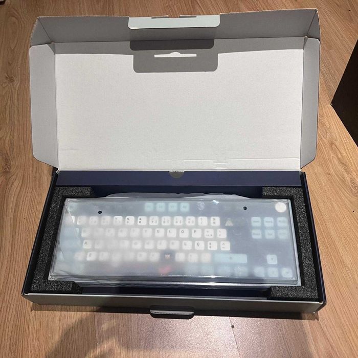 Teclado Montech MKey