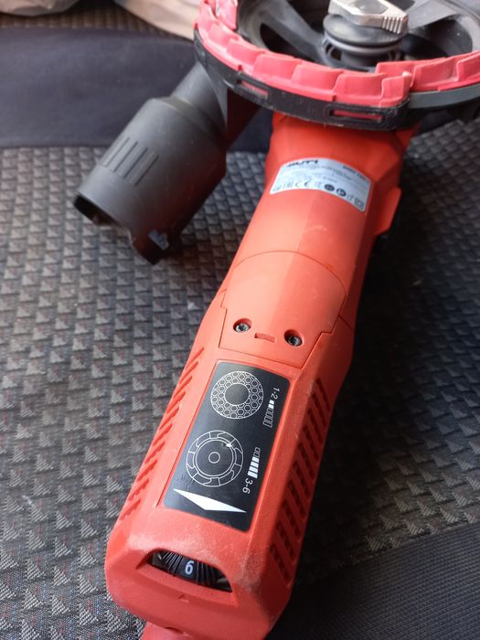 Шлифмашинка Hilti 130 dgh