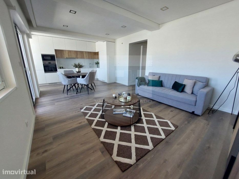 Apartamento T3 EM REMODELAÇÃO, 3º andar, Rua Engenheiro Nobre Guedes