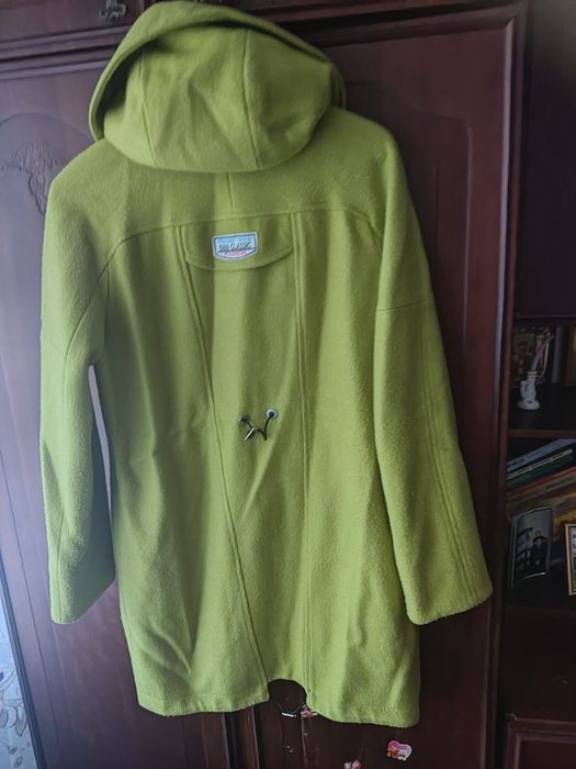 Пальто кашемировые демисезонное с капюшоном на змейке