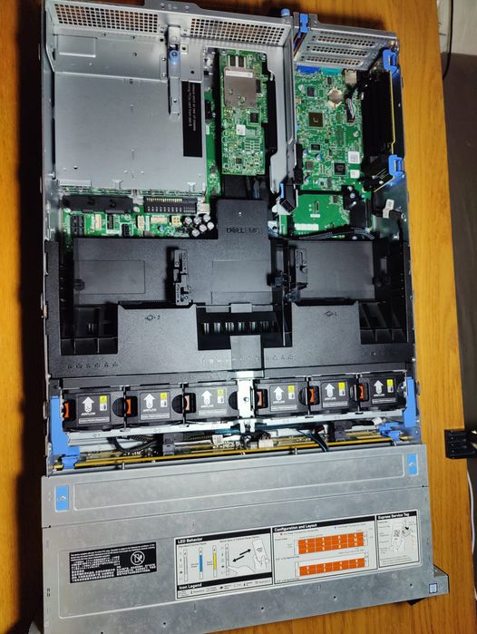 Dell Poweredge R740 / Servidor Rack