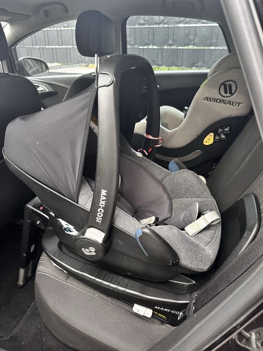 Fotelik Maxi-cosi Pebble Pro z bazą familyfix 3