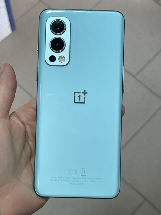 Мобільний телефон OnePlus Nord 2 5G 12/256Gb NFC(DN2103) є nfc та швидка зарядка.