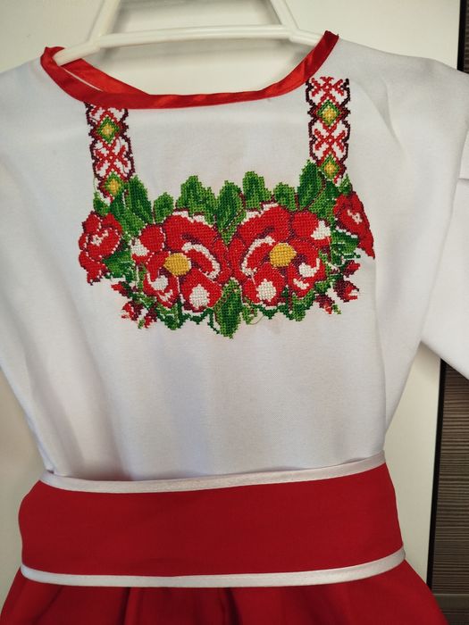 Вишите плаття, вишиванка для дівчинки