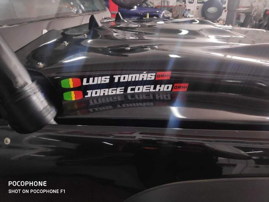 Autocolantes em Vinil Recortado c/ Nome p/Bicicleta,Capacete,Automóvel