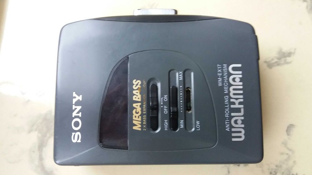 Sony Walkman WM EX-17 Cassette Player lata 90-te