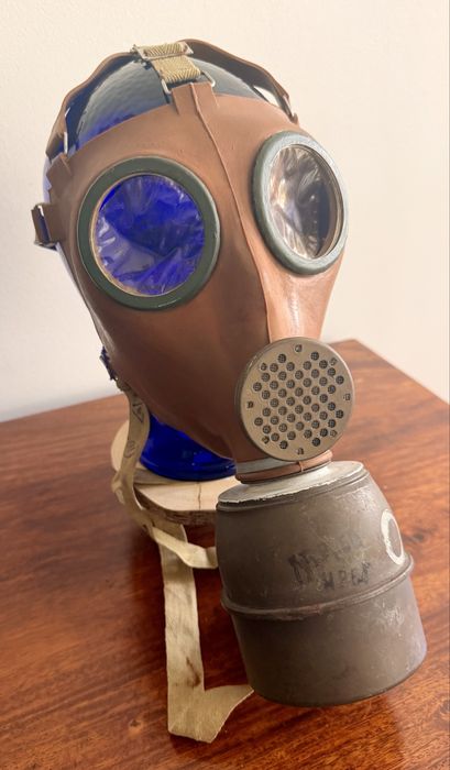 Lote de duas máscaras de gás do exército francês de 1964