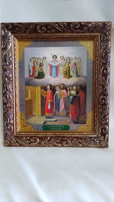 Иконы в багетной раме размер 15х18см. .