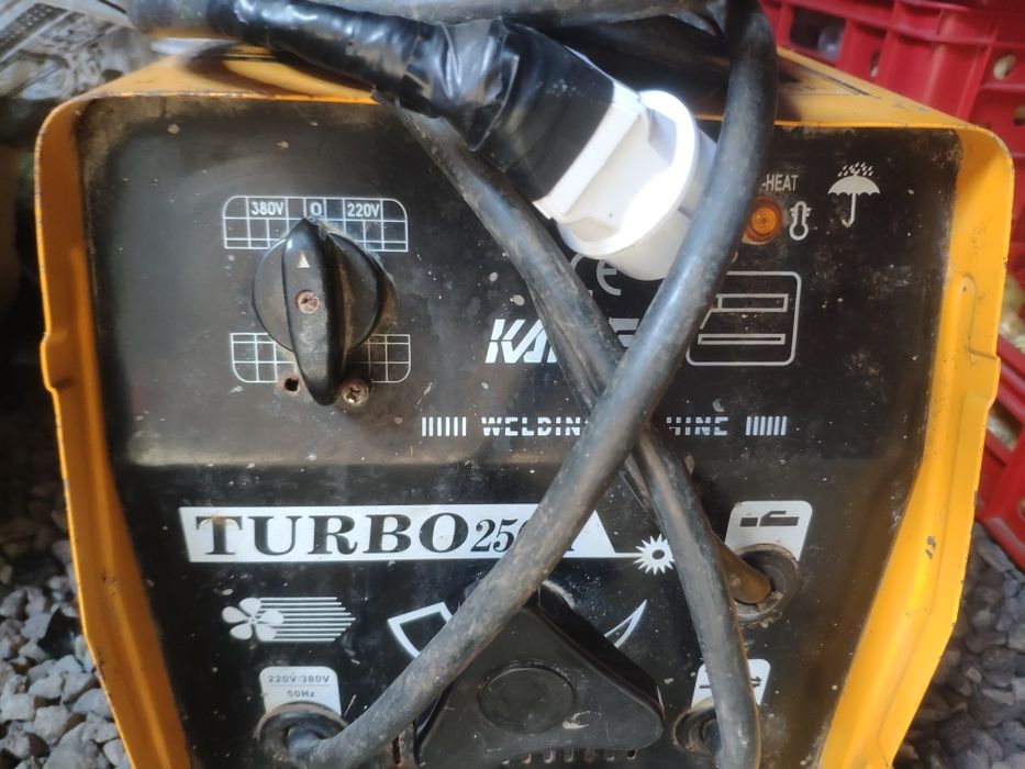 Продам зварювальний апарат в нормальному стані.