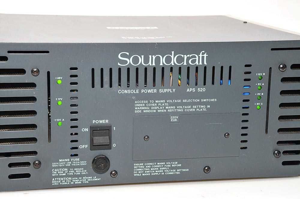 Fonte de alimentação Soundcraft APS 520 para mesas DC 2000 e DC 2020
