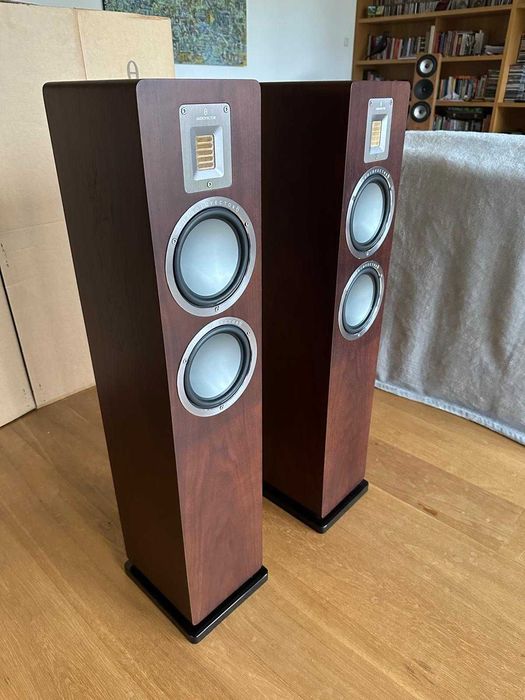 Kolumny Audiovector QR3 orzech
