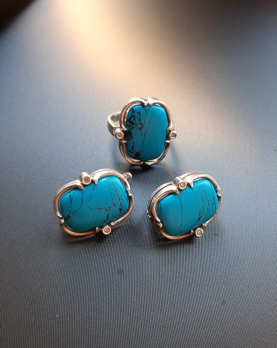 Срібні сережки і перстень з бірюзою