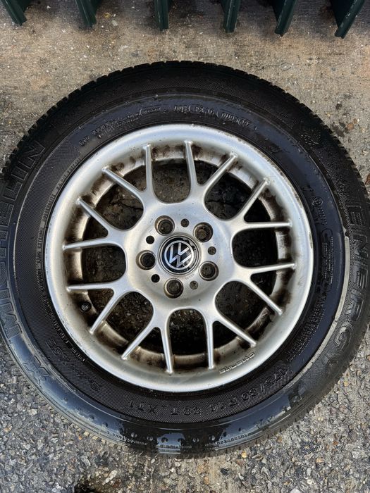 Jantes de liga leve R14, Volkswagen Golf