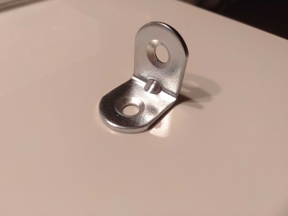 Kątowniki meblowe, stolarskie 20x20x16- 100sztuk