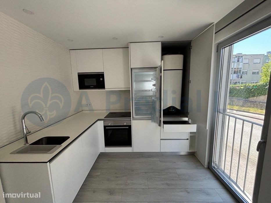 Apartamento T0 - Junto ao Palácio de Cristal / Santo António / ICBAS