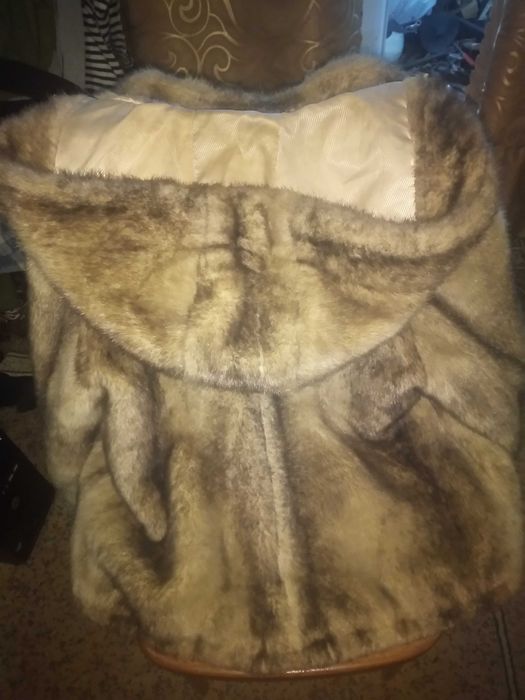 продам шубку на девочку подростка