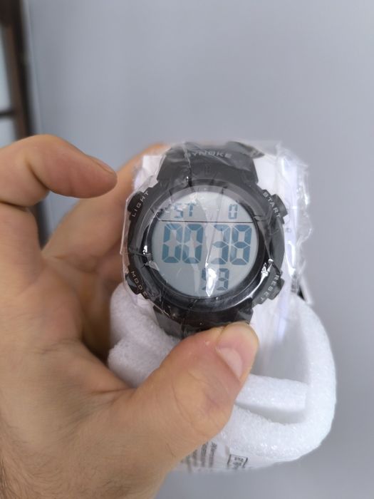 Zegarek elektroniczny męski
