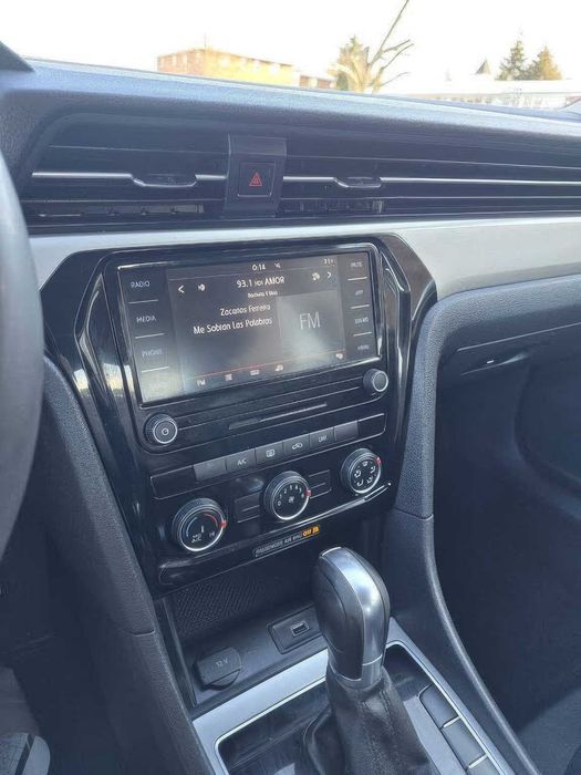 Volkswagen Passat      2022