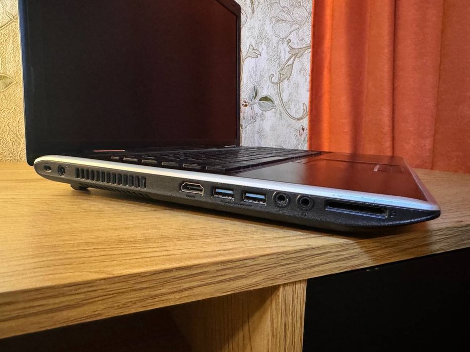 Продам Ноутбук  Б/В