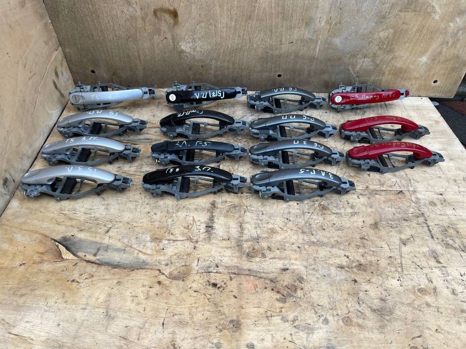 Ручка дверей дверна Volkswagen Golf 5 Plus Golf 6 Jetta 5 Touran