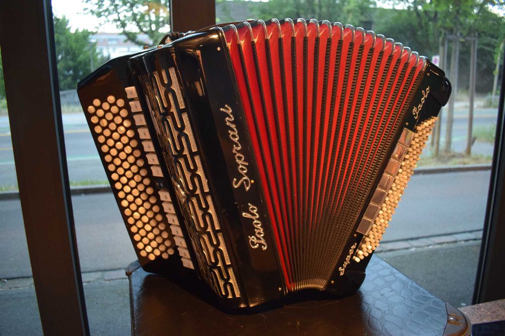 Acordeao Paolo Soprani 5 Voz 120 Baixos,N 131