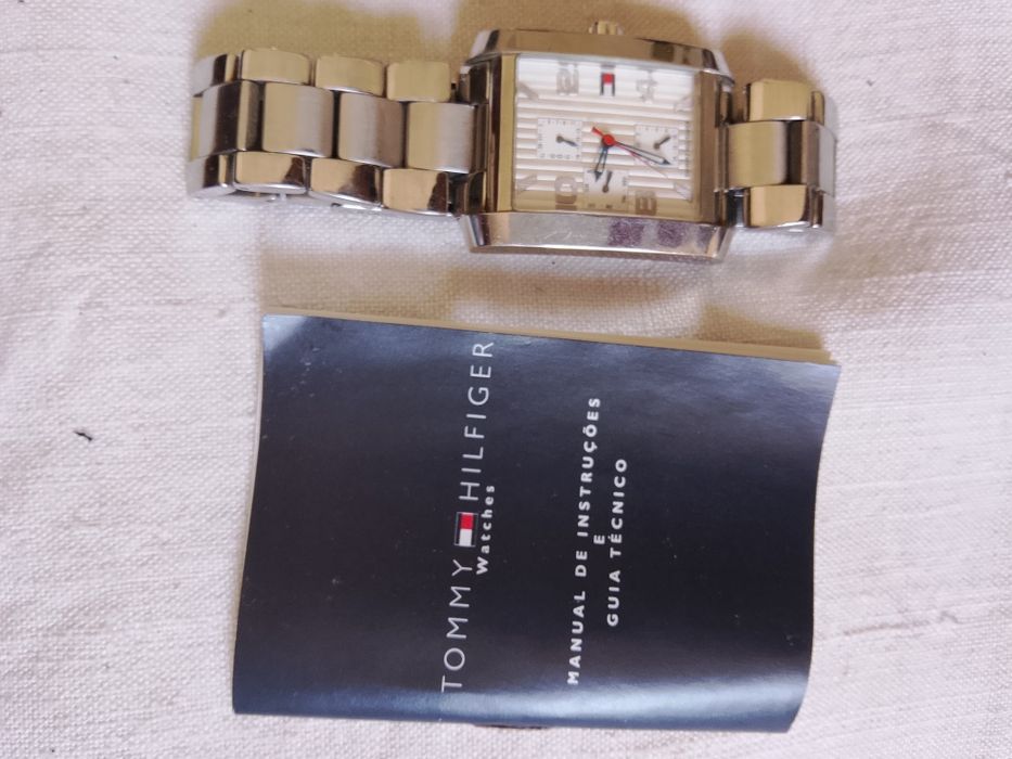Relógio "Tommy Hilfiger" usado
