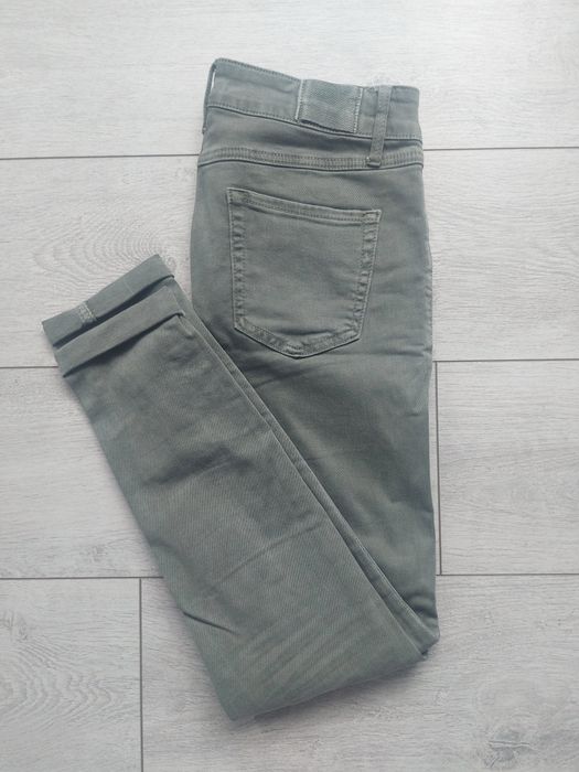 Spodnie jeansowe M