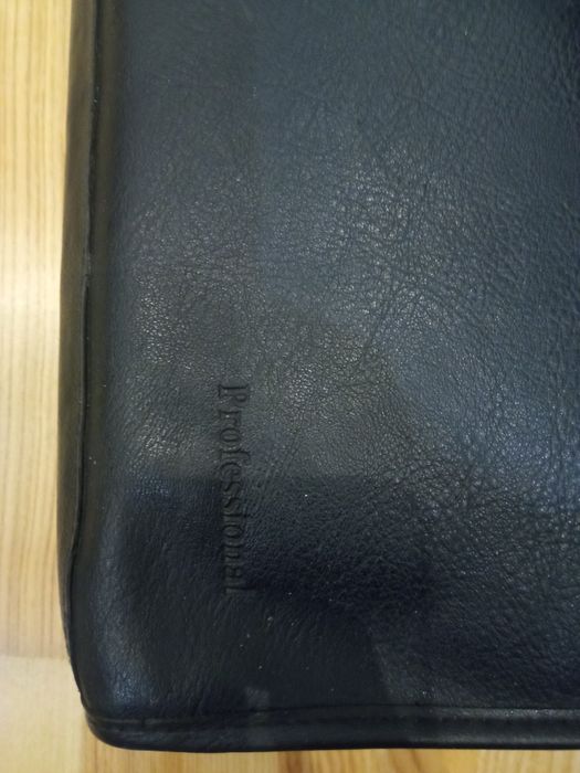 Продам портфель для документов с код замком Professional.Эко  Кожа
