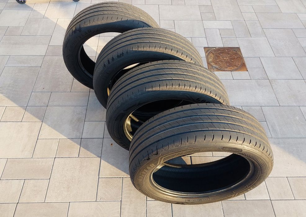 Goodyear EfficientGrip 2 SUV 225/55 R19