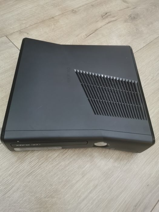 Xbox 360 sama konsola