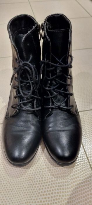 Buty skórzane ocieplane Filippo rozm.39 świetny stan