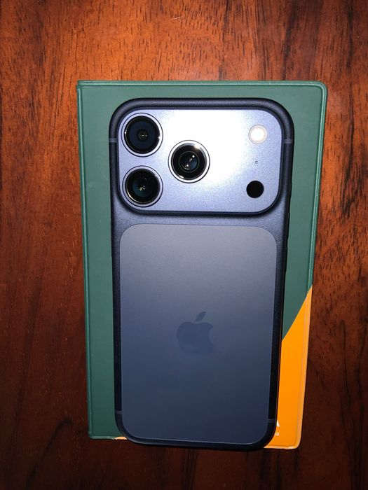 iPhone 17 Pro DeepBlue 256GB Novo