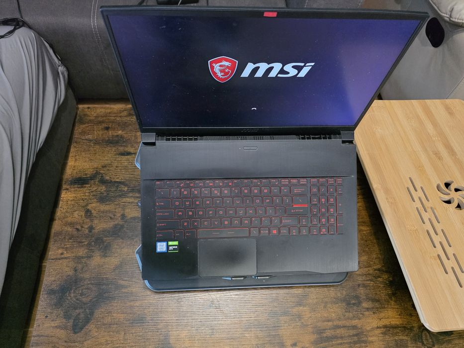 Laptop MSI GF75 Thin 9SC i7 8GB / 1TB