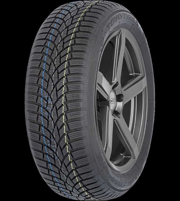 TOYO TIRES  XL R18 - opony zimowe  nowe: 215 45