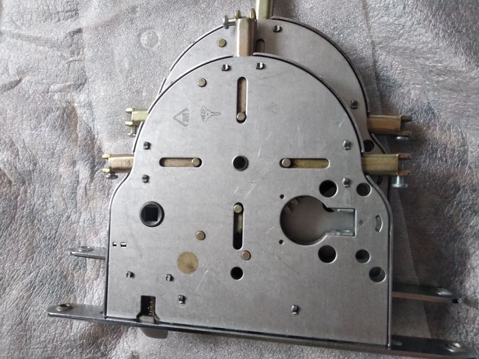 Замок Multlock Mul-t-lock M602 BS65-90-7407