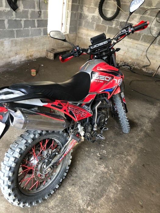 Продаєть моторка