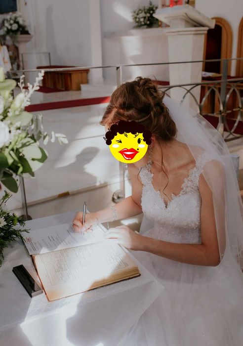 suknia ślubna w kształcie litery A
