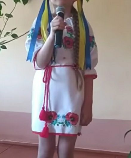 Вишите платтячко на дівчинку