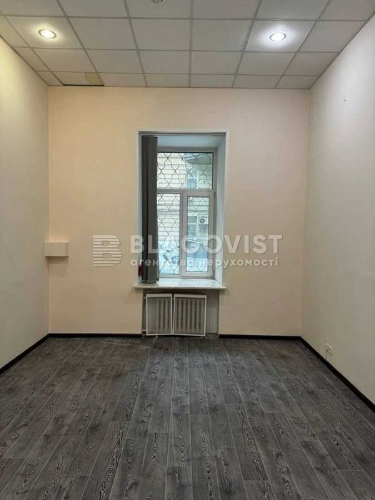 Богдана Хмельницького, 1 поверх, 40кв.м, Золоті Ворота, 90000у.е