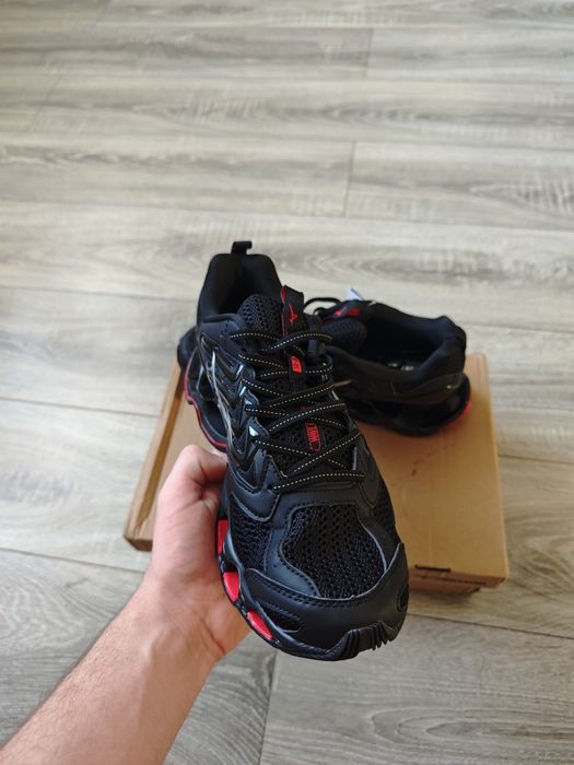Кросівки чоловічі Mizuno Wave Prophecy 14S 43