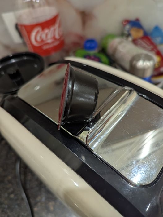 Продам кавоварку на капсули