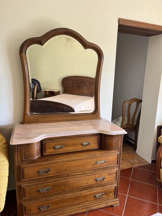 Quarto de madeira