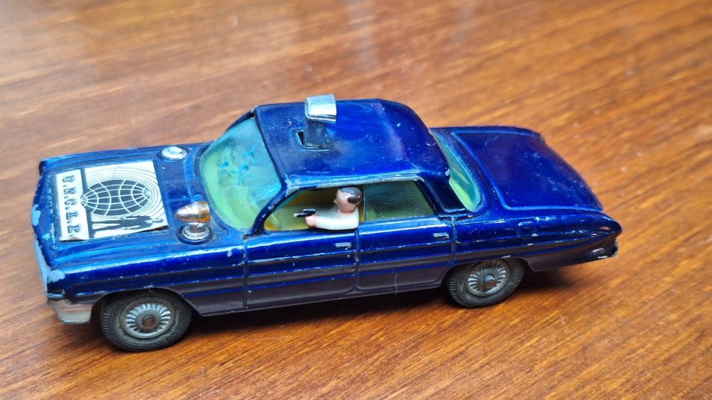 Corgi toys oldsmobile super 88